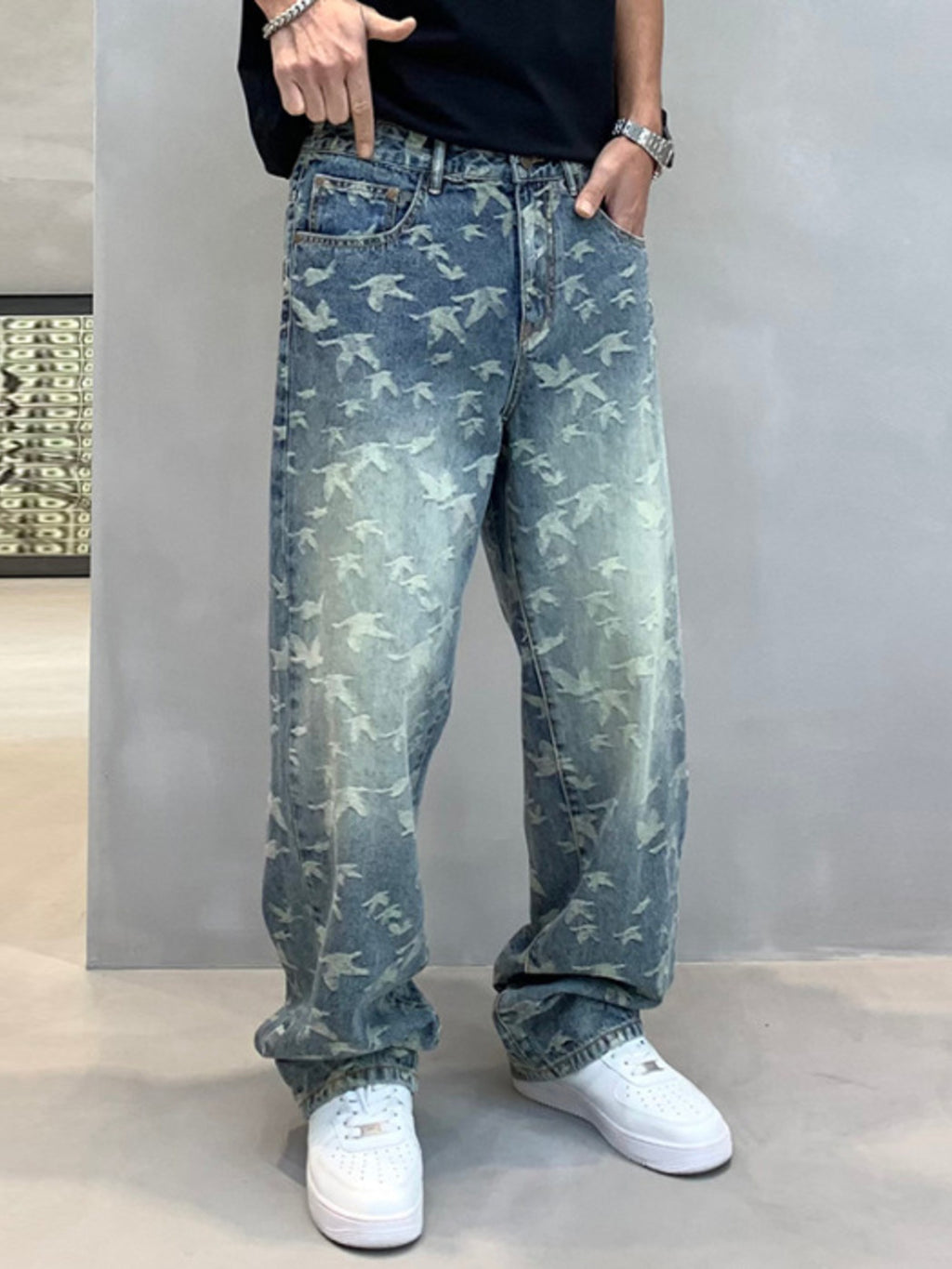 98a22cfe6dd0451b9fd0f760448bde4a-Max
